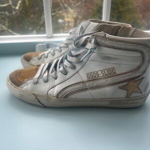 Golden goose’s slide hardly worn size 7.5